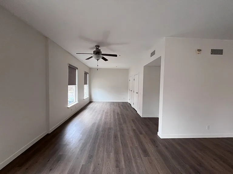 837 E 17th Ave #2F — Photo 3