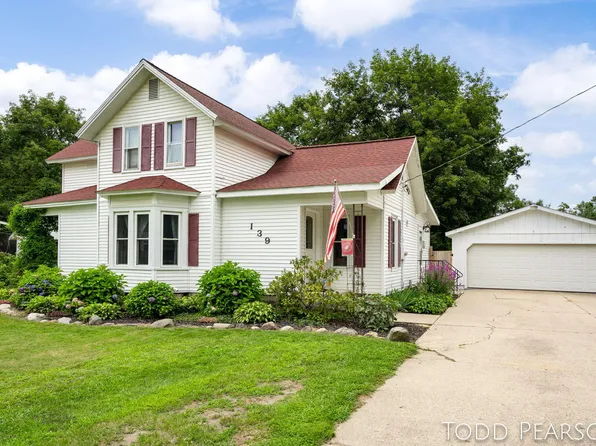 139 S Vosper St, Saranac, MI 48881