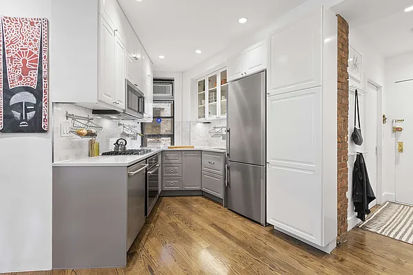 Sold by Compass | media 13