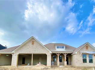 3221 Old Spg, Bryan, TX 77808