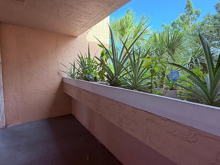 6800 Cypress Rd #401 — Photo 21