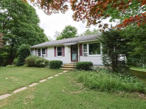 215 E Main St, East Brookfield, MA 01515