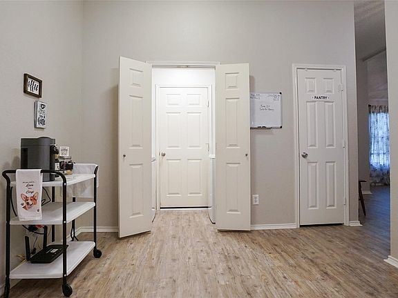 2nd image of 2111 Cedar Park Dr