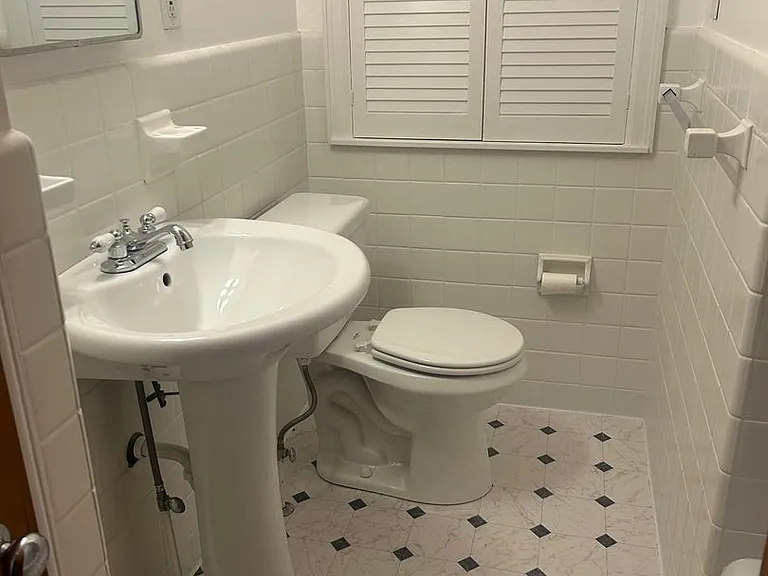 1 bed, 1.0 bath, 1054 sqft, $1,925 — Photo 8