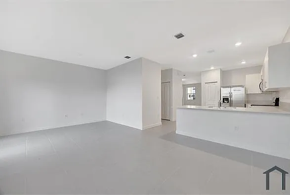 2556 SE 27th Ct — Photo 21