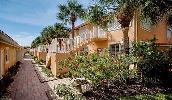 Home For Sale In Falling Waters