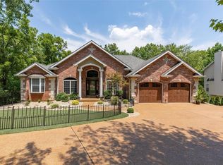 10839 Woodforest Dr, Saint Louis, MO