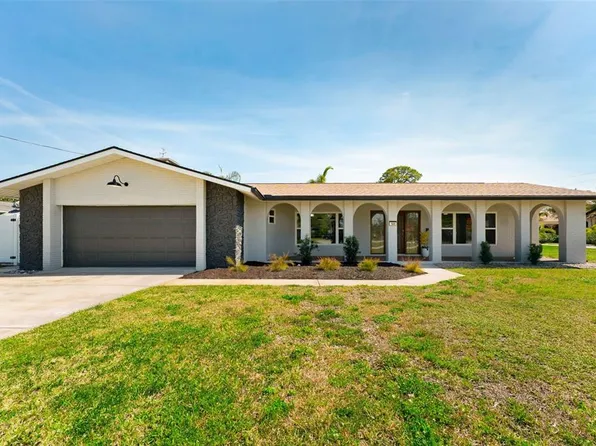 140 88th Ave NE, Saint Petersburg, FL 33702