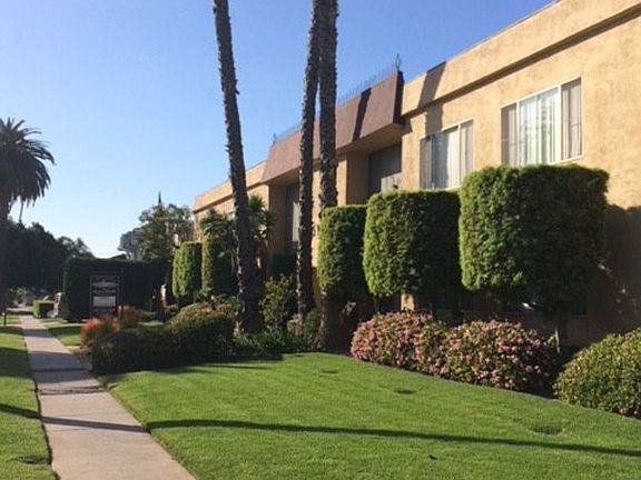 3rd image of 3729 Westwood Blvd #10