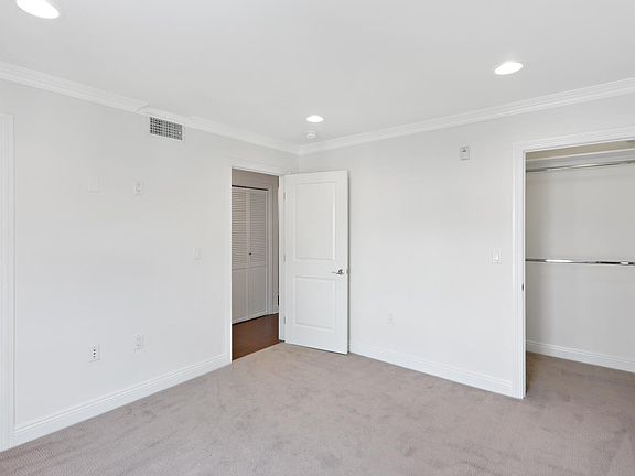 4th image of 1529 S Beverly Dr Unit 2