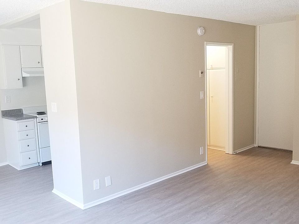 1st image of 510 S Mariposa Ave APT 203
