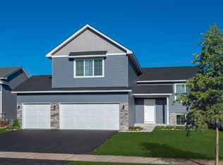 956 Forest Edge Cir, Jordan, MN 55352
