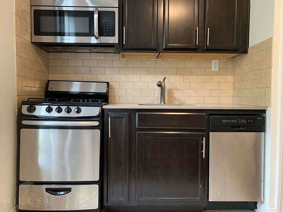 1st image of 25-21 31st Ave #2A22