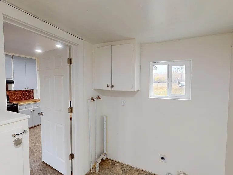 721 Ranch House Ln — Photo 4