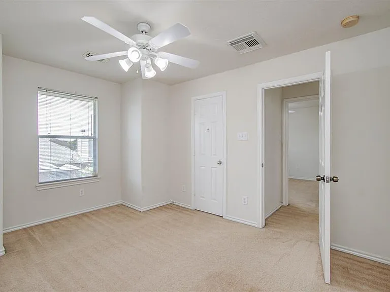 12026 Parkers Hideaway Dr — Photo 30