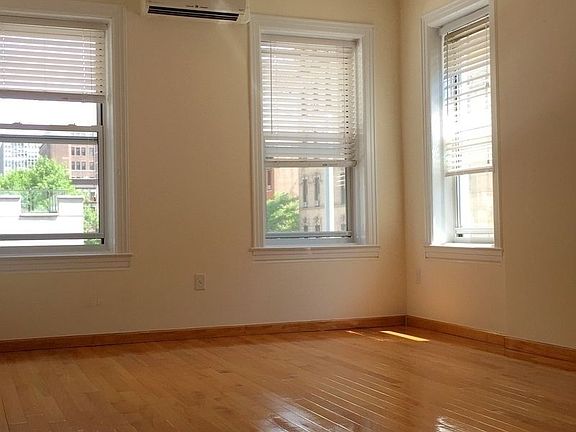 5th image of 180 Lexington Ave APT 3