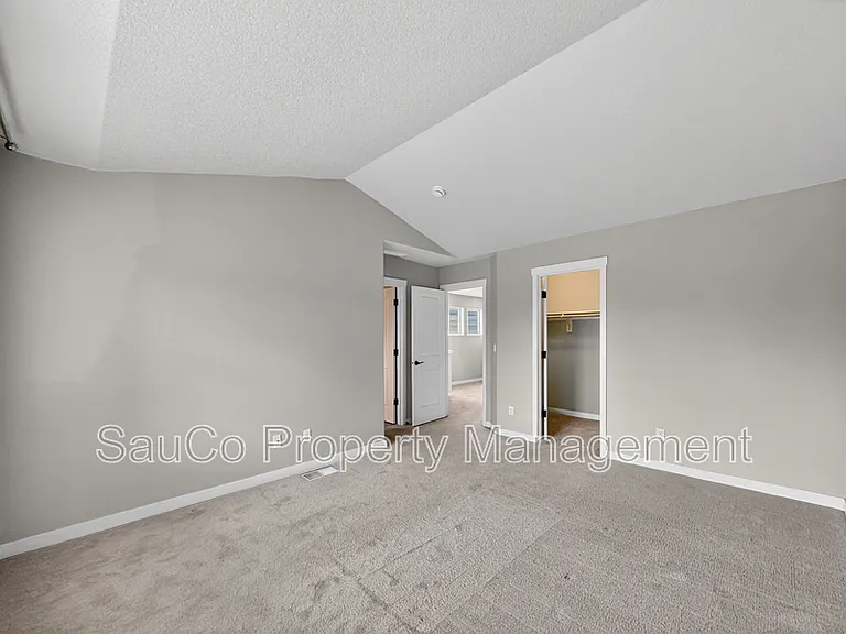 456 SW 203rd Ter — Photo 12