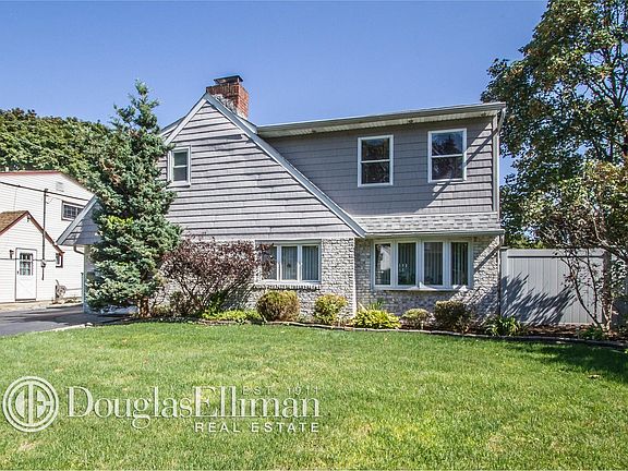 3rd image of 2433 6th St