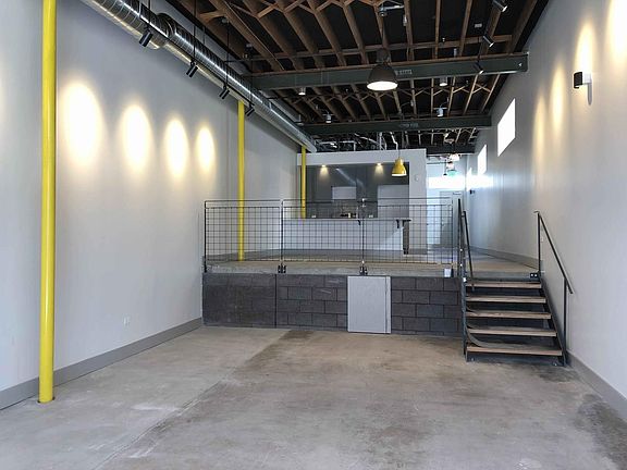 4th image of 973 W Ellsworth Ave