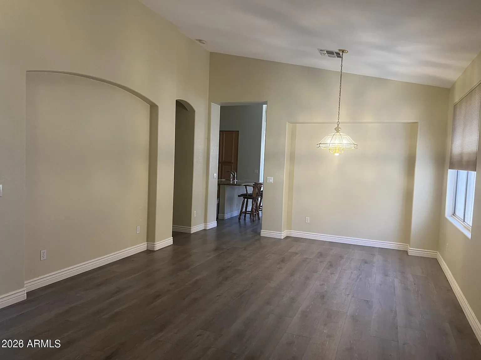4 bed, 2.0 bath, 2295 sqft, $2,595 — Photo 2