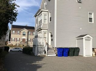 37 Peckham St, Fall River, MA 02724