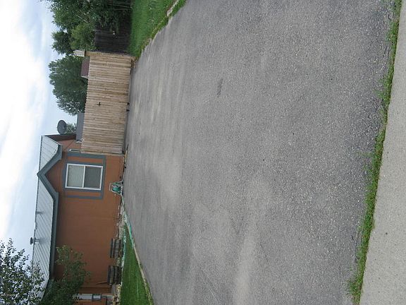 4th image of 320 Vista Ave