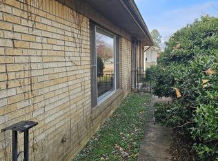 609 Brewer St, Jacksonville, AR 72076
