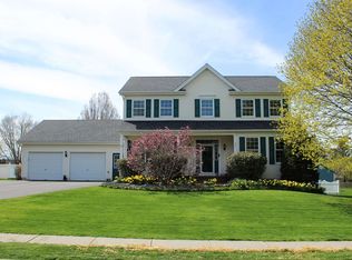 10 Juniper Ridge Rd, Essex Junction, VT 05452