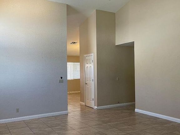 5th image of 5905 April Ln