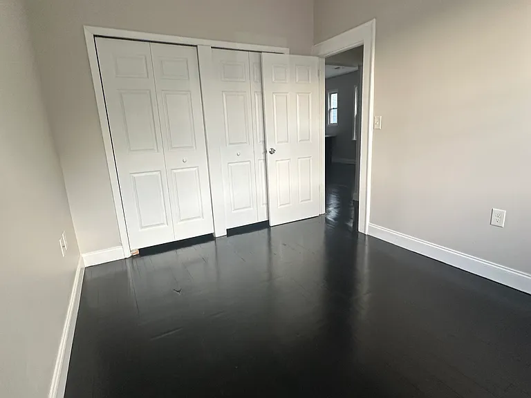 170 Union Ave #2R — Photo 4