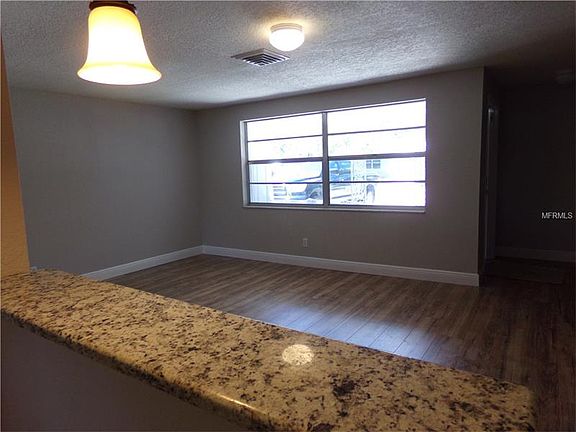5th image of 5880 90th Ave