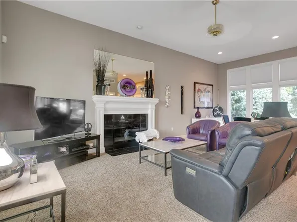 13331 Washington Ct, Kansas City, MO 64145