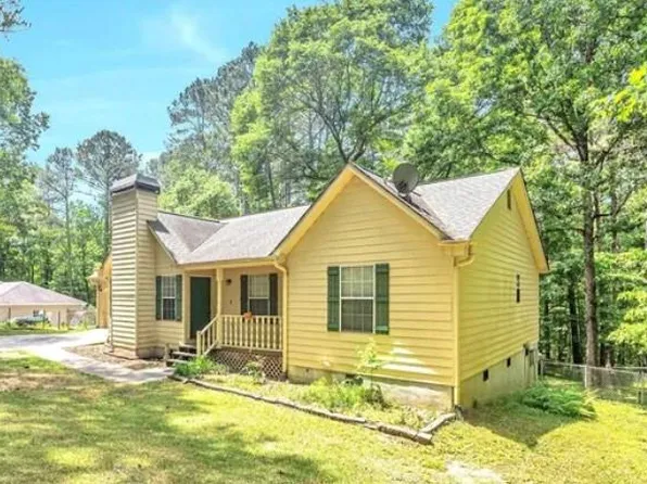 4827 Oakwood Ct, Loganville, GA 30052