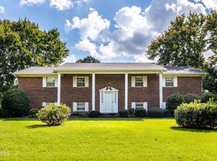 577 Clarke Rd, Lenoir City, TN 37771
