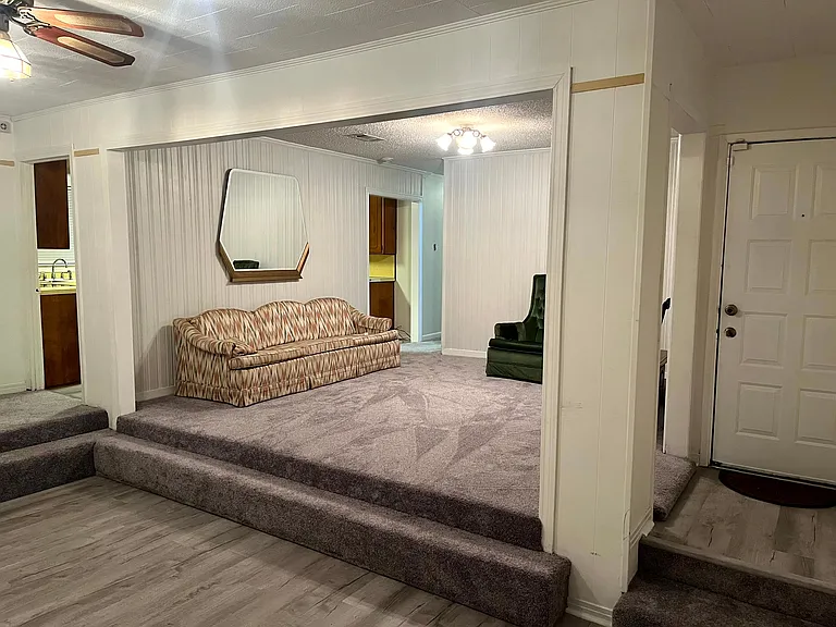 1230 E Leonard St — Photo 25