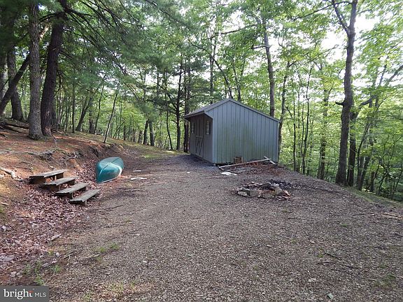 3rd image of 100A Butterfly Ln