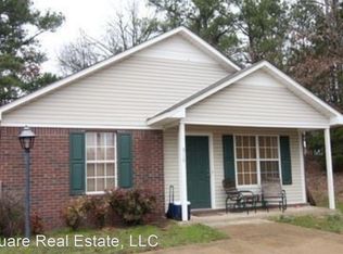 916 Battle Ln, Oxford, MS 38655
