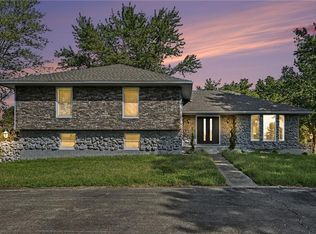 12223 Hills Rd, Kearney, MO 64060
