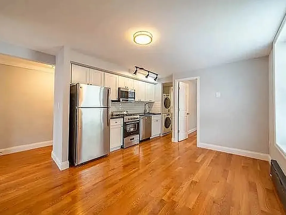 93 Avenue B #2F