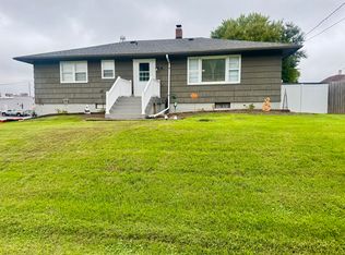 401 SE 4th St, Aledo, IL 61231