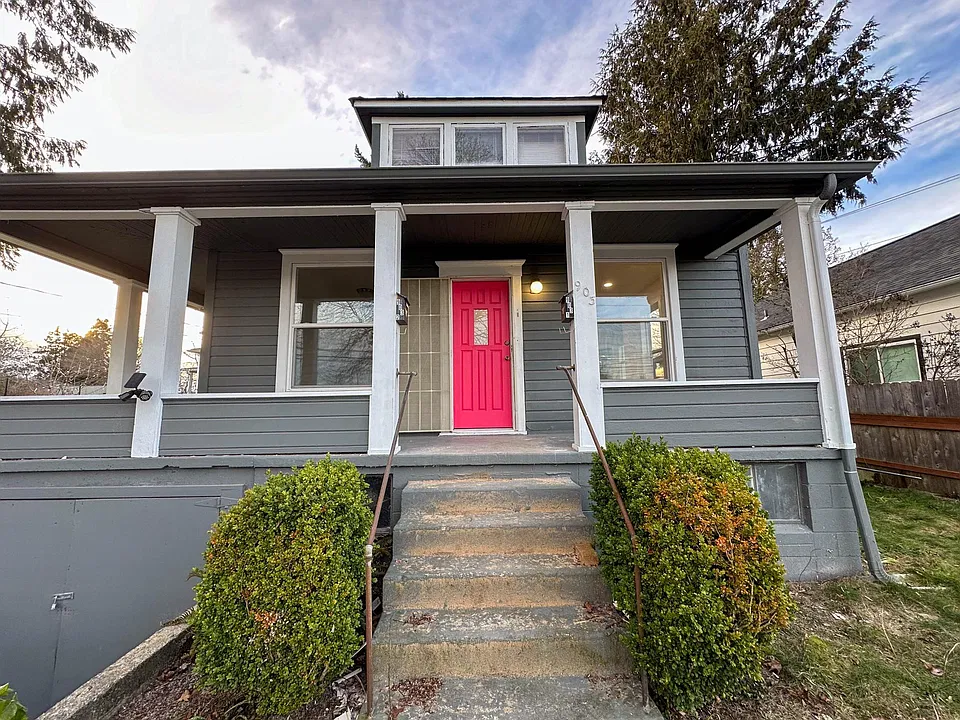 903 Highland Ave