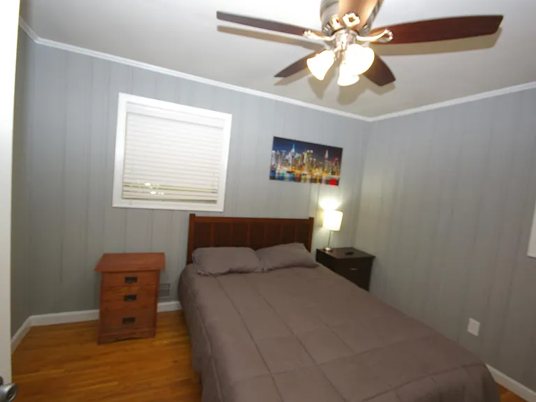 1272 Woodland Ave NE — Photo 15