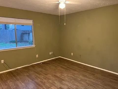 2327 Goldspring Ln — Photo 15