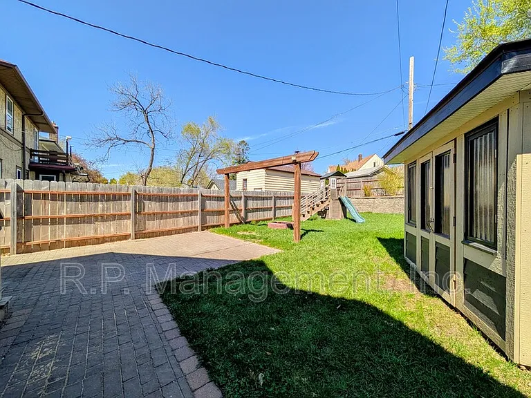 636 Gotzian St — Photo 2