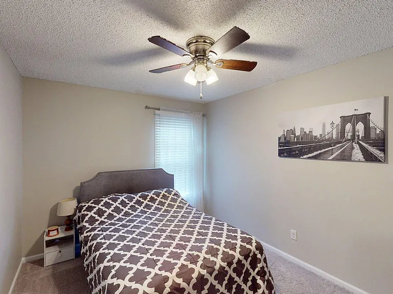 4936 Fountain Hall Dr — Photo 14