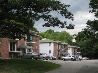 12 Perry St APT 13, North Grafton, MA 01536