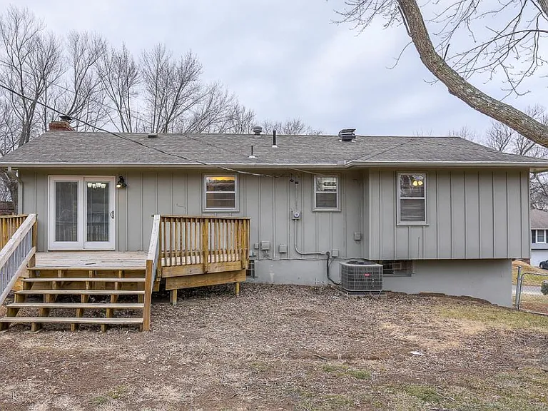 6725 NW Hilldale Dr — Photo 35