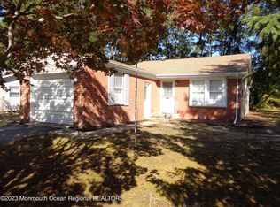 47 Bowie Dr, Manchester Township, NJ 08759
