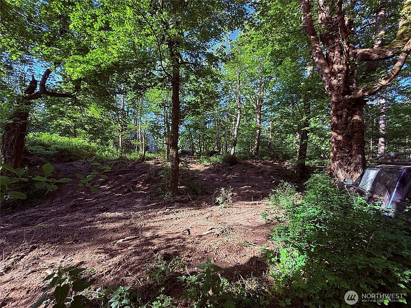 2nd image of 75 F Beach Way