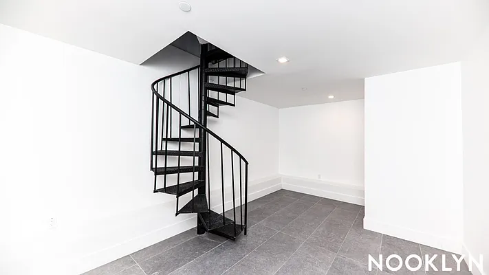 Rented by Nooklyn NYC LLC | media 25